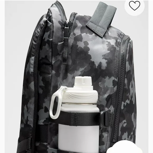 Lululemon Athletica Backpack 22L. Thawed Camo Grey Multi. - Picture 6 of 15